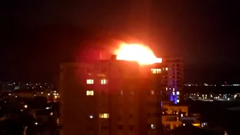 Ce au găsit anchetatorii pe blocul-turn care a luat foc în Constanța. Au crezut că nu văd bine