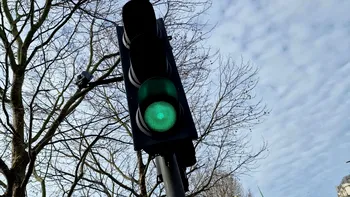 Semafoarele ar putea avea patru culori. Care este motivul