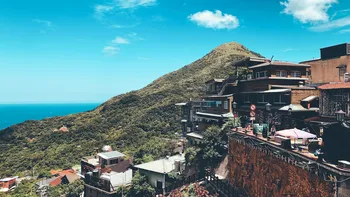 Destinația de vacanță care te plătește să o vizitezi. 500.000 de turiști vor primi bani de la stat