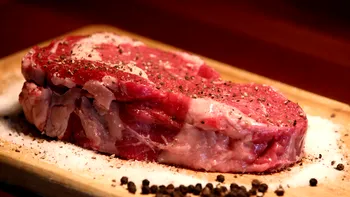 Mai puțină carne de vită și porc pentru a salva planeta. Guvernul vrea să pună taxe în plus pentru reducerea producției, în Danemarca