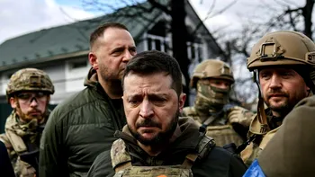 O nouă vizită surpriză în Kiev a unui oficial. Cine a ajuns în Ucraina, la un an de la începutul războiului