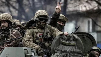 Rusia anunță că a străpuns două linii fortificate pe frontul de est. Zelenski: „Situația din regiune rămâne dificilă”