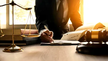 Se schimbă legea în România: relația dintre avocat și client ar putea capătă noi dimensiuni