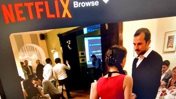 Filmul românesc de pe Netflix la care te vei tăvăli pe jos de râs. Comedia cu viața de noapte din București, așa cum n-o știai