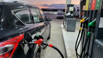 Informația zilei pentru toți șoferii de mașini pe benzină și motorină: ce s-a întâmplat cu prețul la carburant