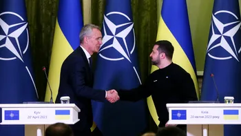 Stoltenberg: „Aliații NATO au livrat Ucrainei aproape toate vehiculele de luptă promise”