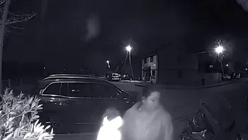 Un bărbat ar fi filmat accidental un înger care zbura pe cer. Imaginile care împart internetul în două. Video
