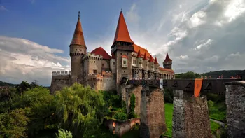 Camera secretă din Castelul Corvinilor, sursa multor legende, deschisă din nou vizitatorilor: ce ascunde Turnul Capistrano