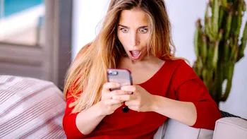 Orice telefon poate fi spionat, este oficial: cât de ușor ți se urmărește smartphone-ul, conversațiile, conform experților