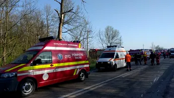 Accident grav pe DN 2, în Râmnicu Sărat. Un autocar s-a răsturnat. S-a activat Planul Roșu de Intervenție
