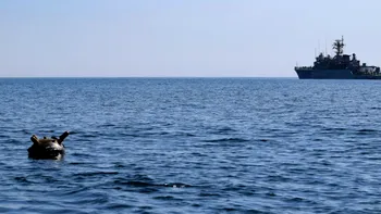 Alertă pe Marea Neagră. O mină marină a fost observată în larg 