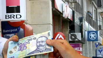 Vești bune pentru oamenii cu datorii la bănci: se întâmplă cu dobânzile, economiștii sunt surprinși