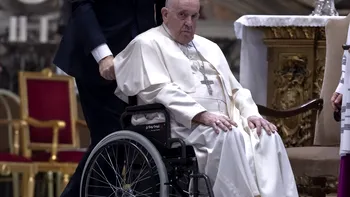 Libertatea este amenințată în Europa, spune Papa Francisc: „Oamenii aleg consumerismul în locul familiei”