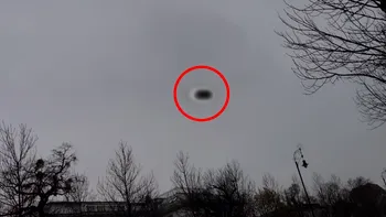 Mister deasupra Ungariei. O dronă a capturat un OZN cilindric. Filmarea care a creat haos