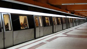 Incident la metrou. O femeie, scoasă de pe șine. Metrorex: „A fost predată organelor de Poliție”