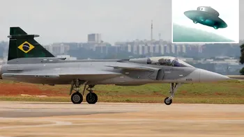 Urmărire de OZN-uri cu două avioane de vânătoare în SUA. Totul a fost înregistrat
