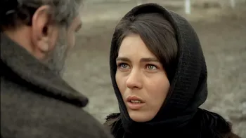 „Osânda” frumoasei Ioana Pavelescu: după roluri impresionante, ajunge „obiect de decor” în filme și pleacă din România
