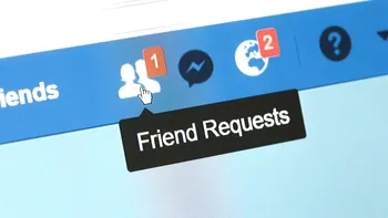 Facebook „te ajută” să te reconectezi cu „fostul”, fără voia ta: cum a trimis cereri de prietenie în numele tău