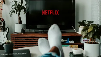 Filmul românesc de pe Netflix care-ți arată unde duce goana după bani: disperarea românilor după câștiguri facile