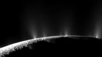 Un jet de apă colosal, nemaivăzut în spațiu, a ieșit din luna lui Saturn: ce au descoperit astronomii