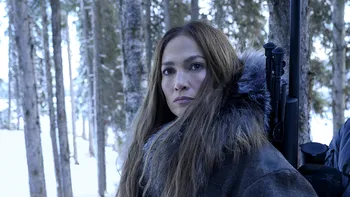 Filmul Netflix cu Jennifer Lopez în rol principal care te va ține lipit de ecran: The Mother nu e o peliculă de Oscar dar merită văzută