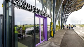 Aeroportul din Brașov riscă să rămână fără zboruri, deși abia a fost inaugurat. Ce s-a întâmplat