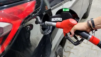 Se întâmplă la pompă și nu știe niciun român: ce trebuie să știe șoferii despre prețul la benzină și motorină din România