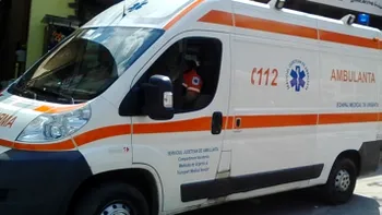 Incident la Evaluarea Națională. Un elev, luat cu salvarea. ”A aplecat capul pe masă şi nu a mai reacţionat”