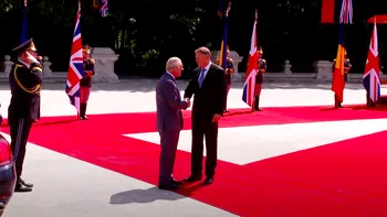Regele Charles al III-lea a ajuns în România. A fost primit de Klaus Iohannis la Cotroceni. Declarațiile monarhului britanic. VIDEO