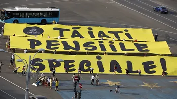 Proiectul legii pensiilor speciale, adoptat. Legea merge la promulgare la președintele Iohannis. Primele reacții după vot, de ce USR a votat împotrivă