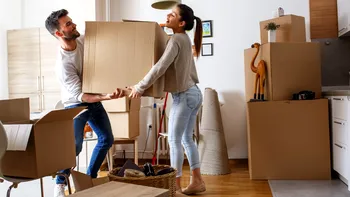 Obsedați de proprietăți, românii își fac viața la înghesuială: cifrele care îți arată criza imobiliară din România în altă lumină