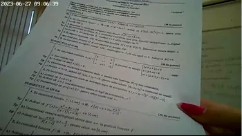 Elevii au făcut fotografii cu camera ascunsă subiectelor de la matematică BAC. Pozele au ajuns pe tot internetul, la câteva minute de la primirea lor. Foto