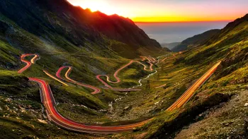 Circulația pe Transfăgărășan, sub reflector: ce trebuie să știe șoferii care vor să circule pe cea mai frumoasă șosea din România