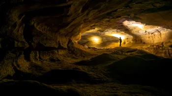 Ce se întâmplă când cobori în adâncurile Pământului. Cum reacționează corpul uman și ce asemănări sunt cu momentul urcării la altitudini extreme