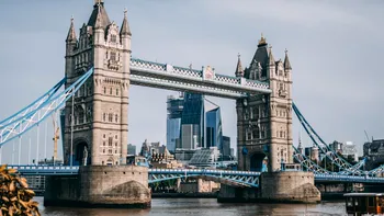 Un nou program de vize pentru românii care vor să lucreze în Marea Britanie. Condiția impusă
