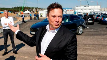 Mogulii Tesla, lăsați fără salarii: ce sumă trebuie să returneze, de ce