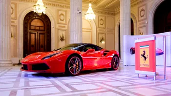 ”Foamea” românească, în achiziții de Ferrari, Bentley, Aston Martini, Lamborghini și Porsche: vezi altfel criza financiară din România