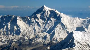 Care este cel mai înalt munte din lume? Nu este Muntele Everest