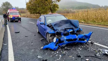 Șofatul pe drumurile din România, sport extrem și periculos. Sute de mii de accidente au loc, dar și despăgubirile sunt 