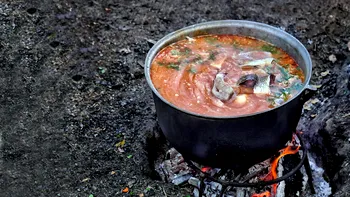 Ce mâncau românii acum 100 de ani. Acesta era alimentul de bază
