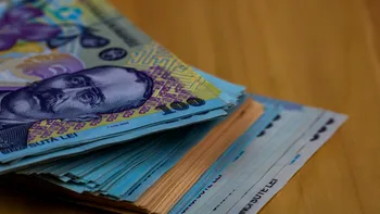 Au intrat banii direct pe card, 250 de lei pentru milioane de români. Anunțul oficial de la Guvern