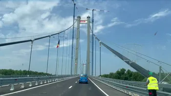 CNAIR, explicații după ce Podul de la Brăila a fost închis în noaptea de luni spre marți, în minivacanța de Sf. Marie: „Constructorul a considerat că luni nu e sărbătoare”