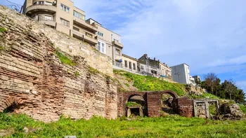 Cel mai vechi oraș din România este și cel mai turistic, dar nu mulți cunosc istoria lui