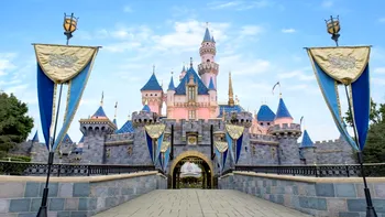Disneyland de România, locul care îi lasă pe turiștii români și străini mască. Cât costă intrarea și ce poți face