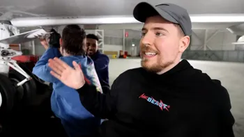 Fenomenul MrBeast, tânărul care a rupt Youtube-ul și s-a umplut de bani. S-a lăsat de facultate după 2 săptămâni, iar acum are o avere uriașă