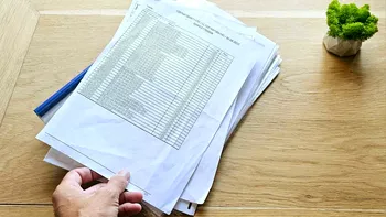 Actul pe care il ai în casă, dar nu știai cât poate fi de util. La ce folosește livretul de familie