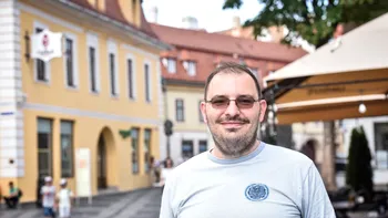 Un tânăr italian a decis să se mute în Sibiu, dar ce a descoperit apoi l-a lăsat cu un gust amar: „Mi-am dat seama că aveți un mare spirit de turmă” 
