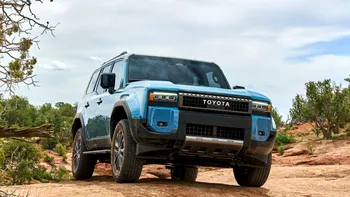 Toyota vrea să modifice un model consacrat: ce se întâmplă cu Land Cruiser