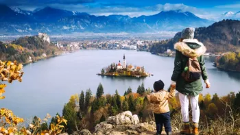 Țara care seamănă cu Grecia, dar are peisaje mai frumoase și prețuri mai mici: puțini români au aflat de ea