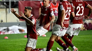 Gestul care îl trimite pe cel mai vogă jucător din SuperLiga României la judecata FRF. „Vulturul” îi poate aduce suspendarea - GALERIE FOTO